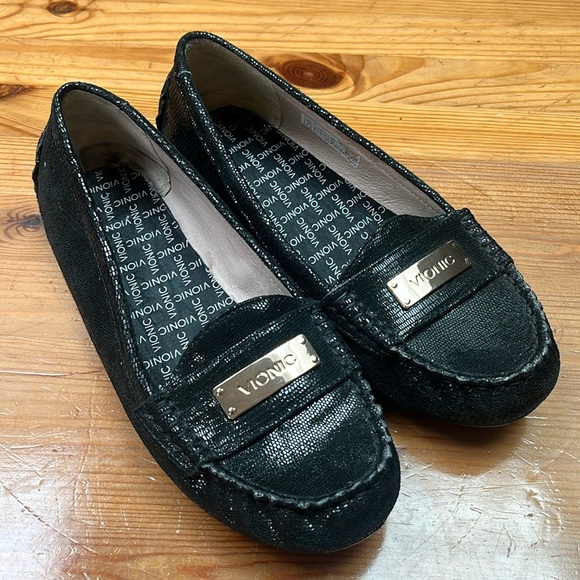 Vionic Ease Sydney Black Lizard Slip On Flat Loafer Women's Sz 8 - Picture 1 of 13